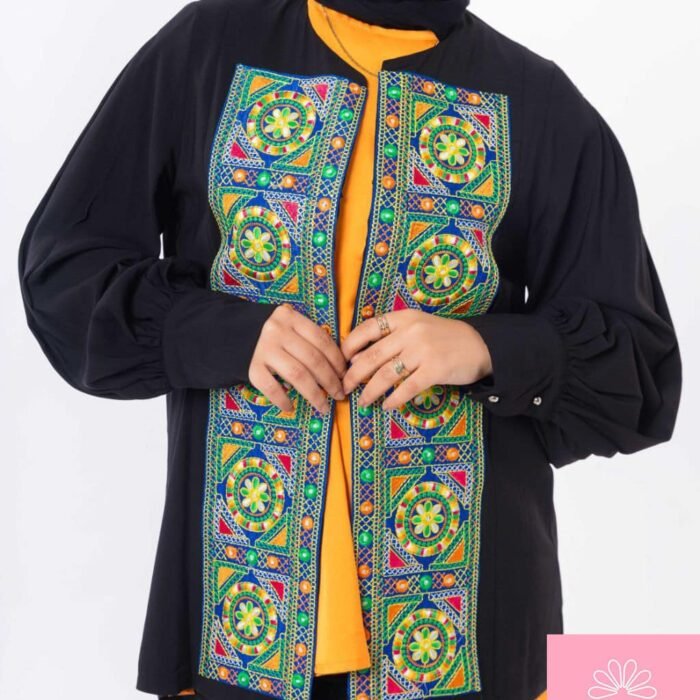 Short Embroidery Cardigan